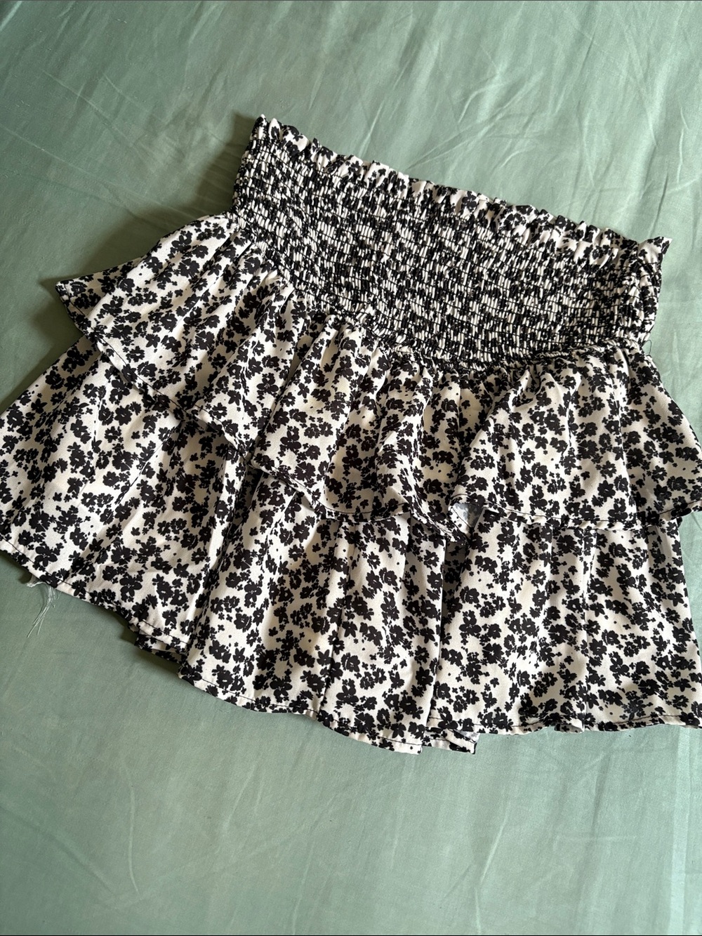 Altar'd State Black & White Floral Smocked Tiered Mini Skirt